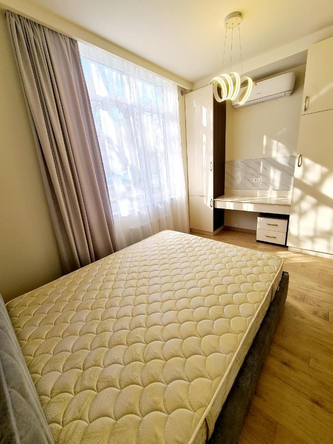 Deluxe Apartment In City Center Erivan Exterior foto
