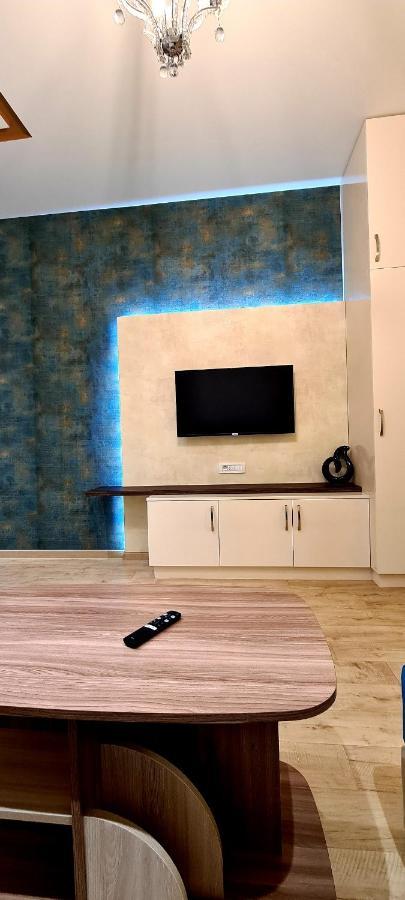Deluxe Apartment In City Center Erivan Exterior foto